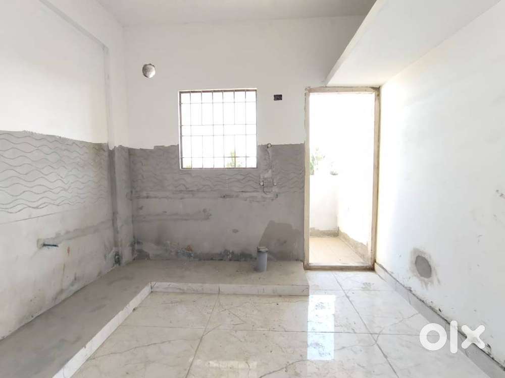 E Khatha recived 3 bedrooms flats for sale in Kalkere main road.