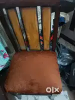 4 seater dining table