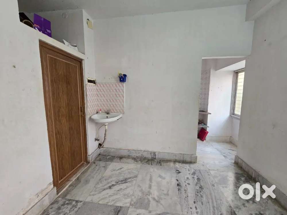 1 BHK FLAT AVAILABLE FOR RENT IN TOLLYGUNJ METRO NEAR HARIDEVPUR