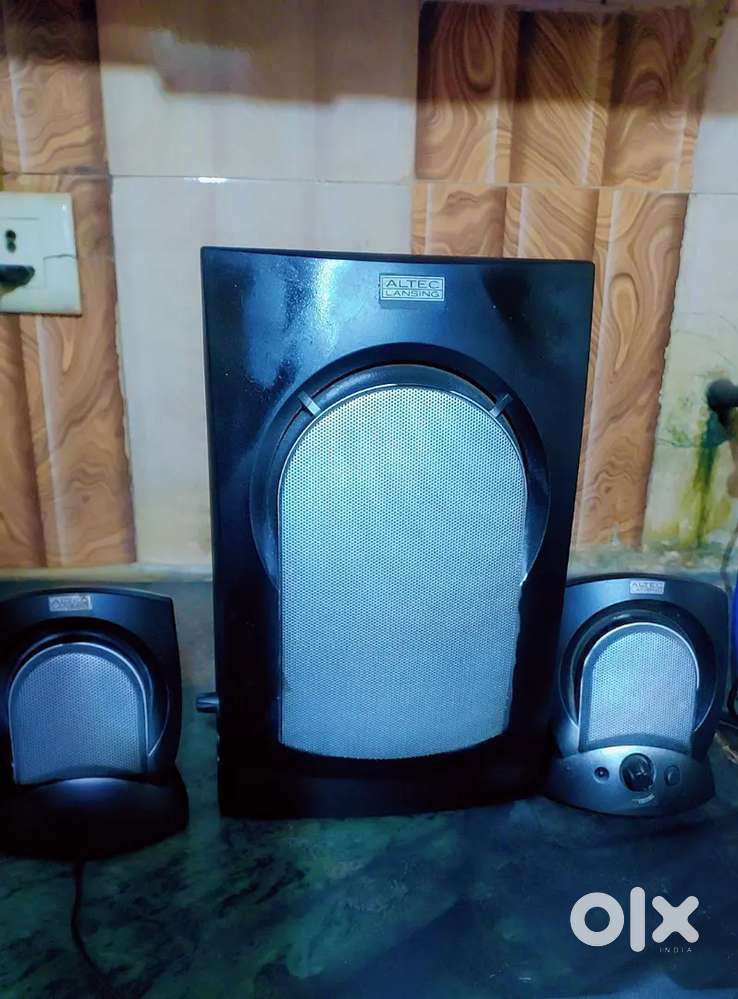 home theatre speaker