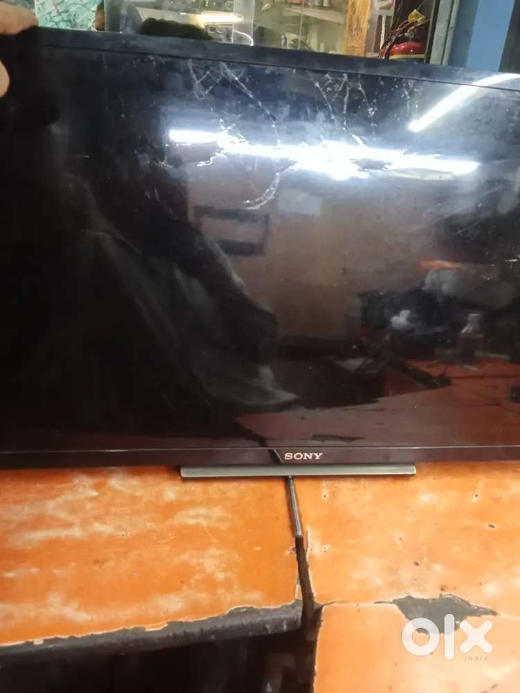 Sony 28 inch led tv panel broken