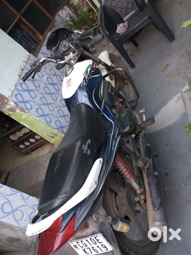 Gadi ekdum best Condition mai hai