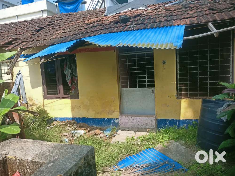 2.30 cent Plot for Sale on Eranhipalam Prime location.