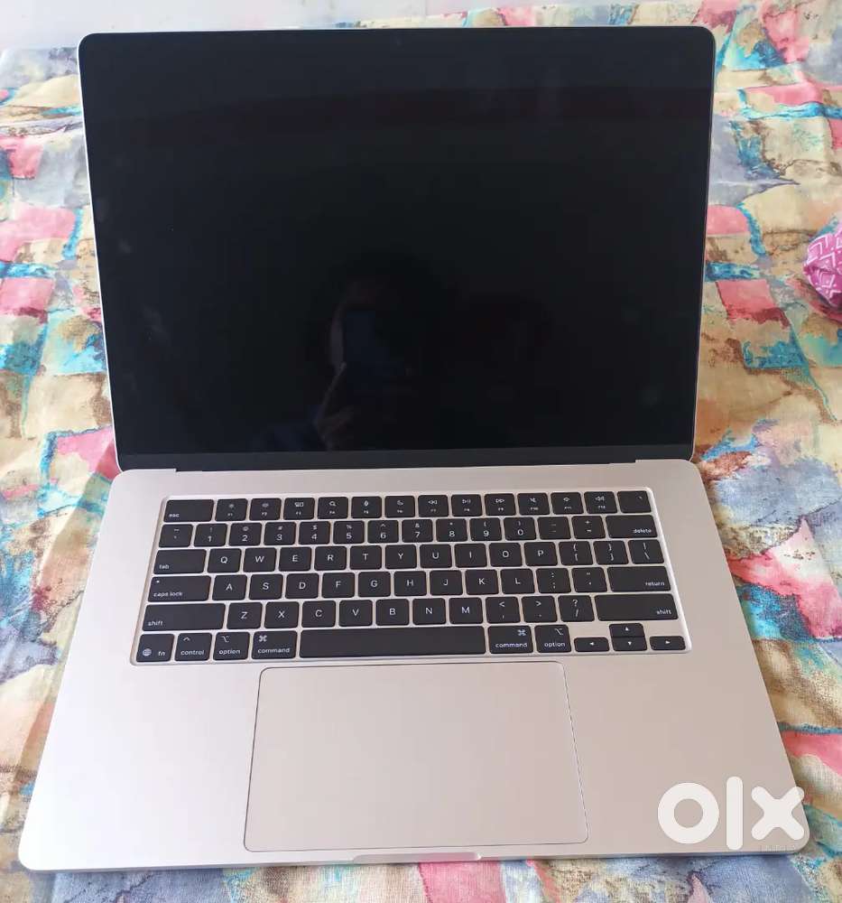 MacBook Air M4 15 —8 Days Old, 3 Years Accidental Warranty, Box +Bill