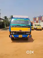 2006 Eicher truck 10.50 feet