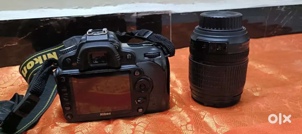 Nikon D90 DSLR CAMERA