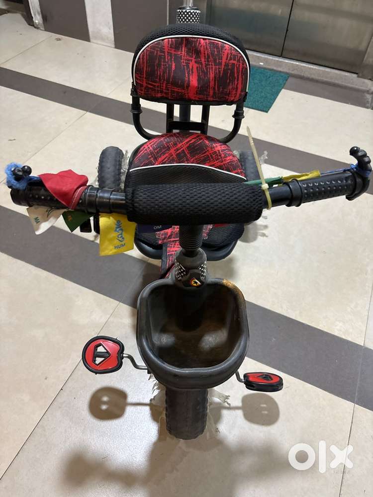 KID TOY TRICYCLE