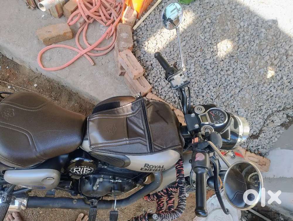 Royal Enfield classic 350 ribbon dual channel abs