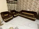 5 SEATER SOFA SET IN VERY GOOD CONDITION