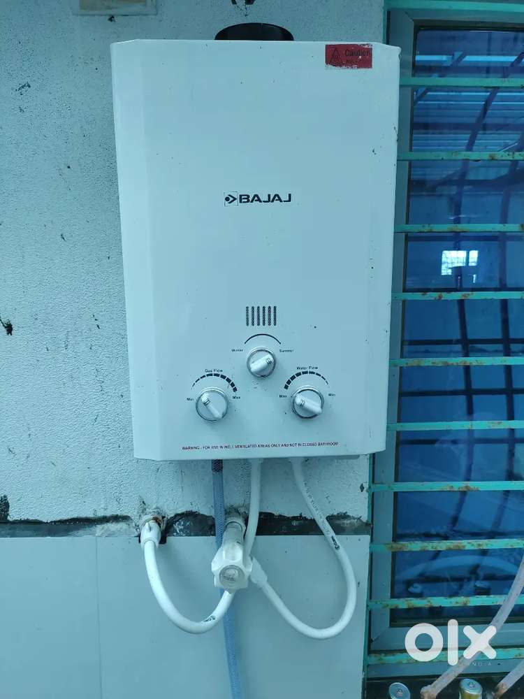 Bajaj Gas Gyser 6 litre only 1 yr use.