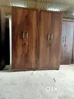 WELL FUNISHED  4 DOOR WARDROBE WITH MIRROR IN MACHINE CUT