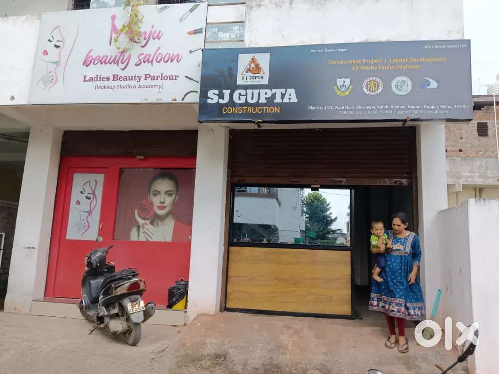 Godown / office good location near market area