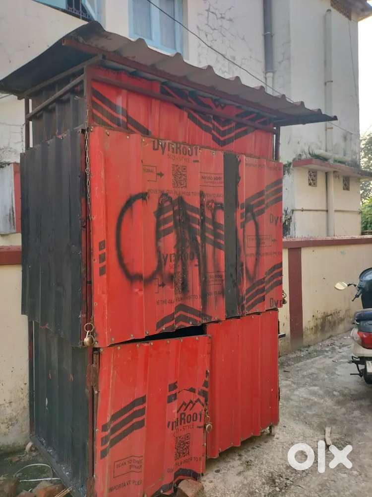 Food stall with all facilities with electricity connection complete