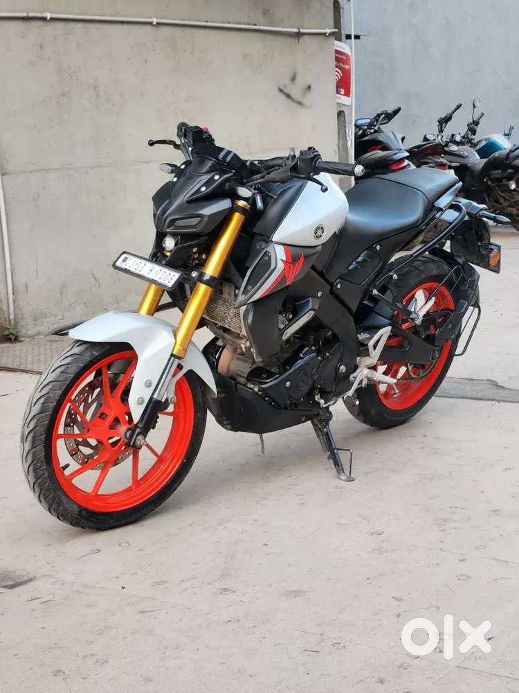 Yamaha MT 15(9999 ડાઉનપેમેનટ ભરીને બાકીની લોન થઈ જશે)