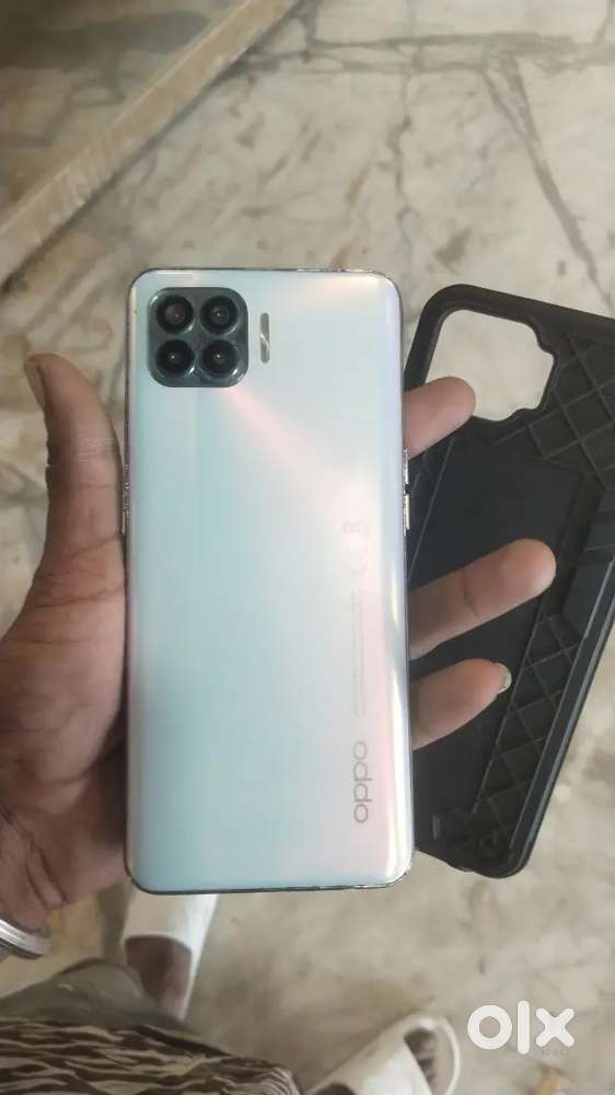 Oppo f17 pro 4g 8gb ram 128 gb