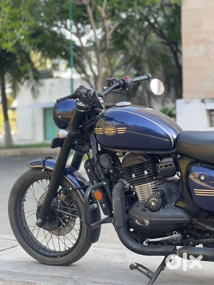 With excelent condition & company service maintained