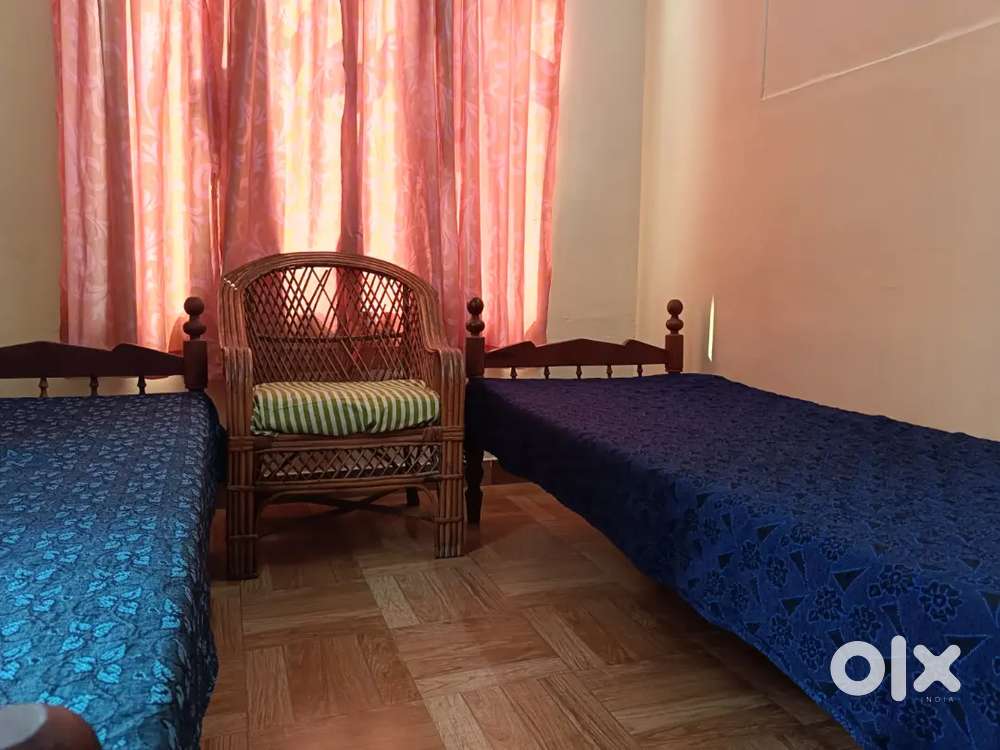 For rent - Bachelor gents