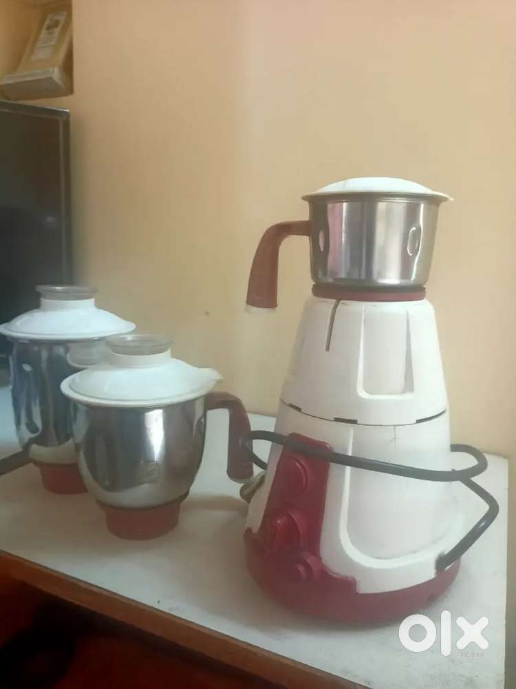 Prestige 750W Mixer Grinder