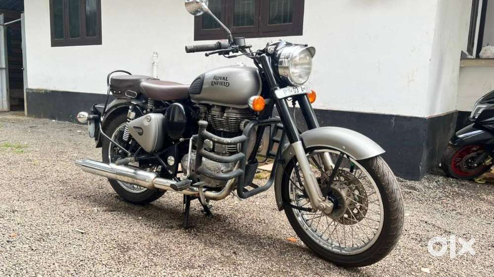Royal Enfield Classic 350 (2018) – PY Registration – Well Maintained