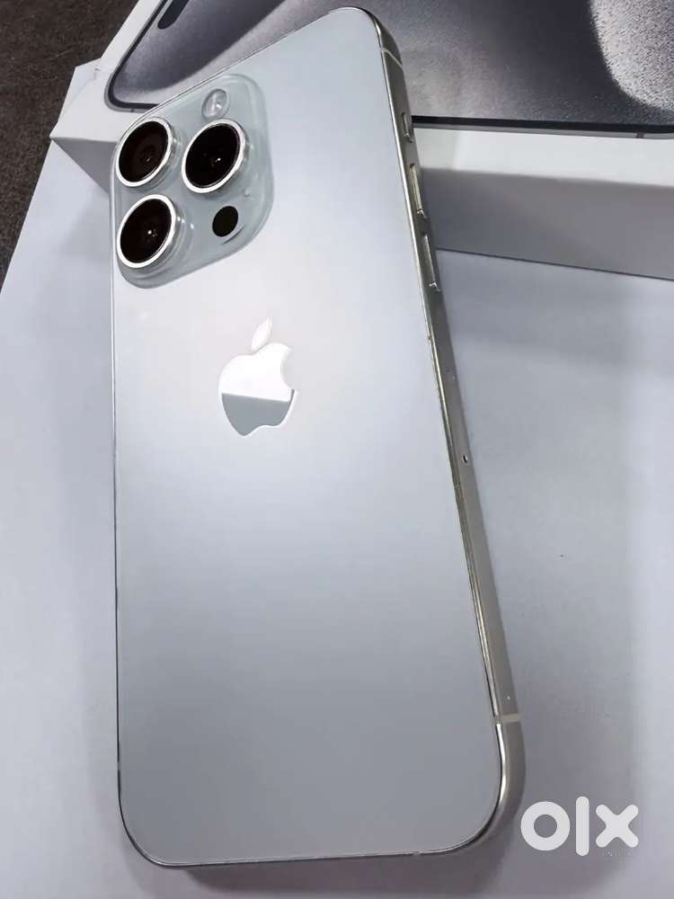 IPhone 15 pro white colour fixed rate will give festival sale price