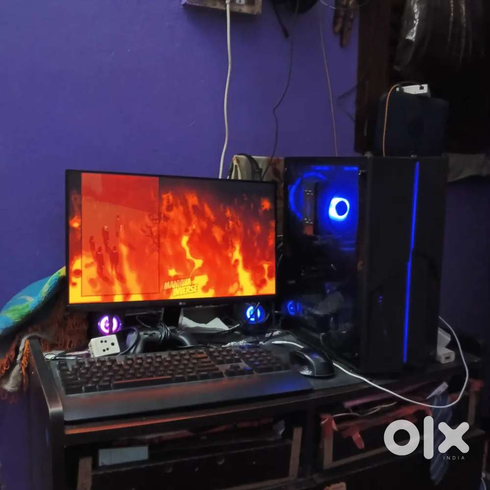 Gaming PC + ACCESORIES (READ FULL DESCRIPTION - SERIOUS BUYERS ONLY)