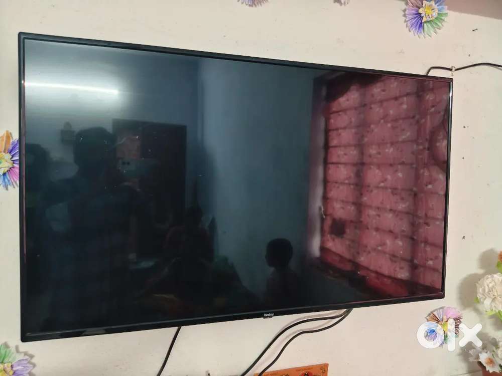 Remi 43 inches tv