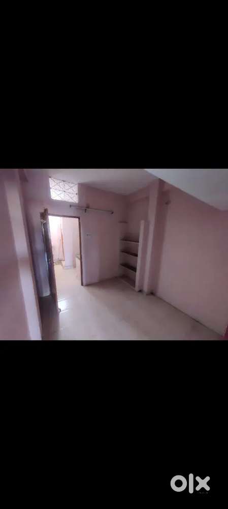 (only girls) room available for sharing 1bhk