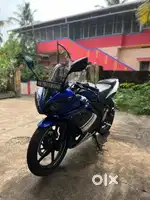 YAMHA R15 V1