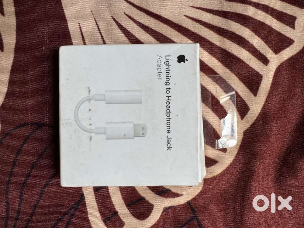 Orginal apple lightning to 3.5 jack adapter