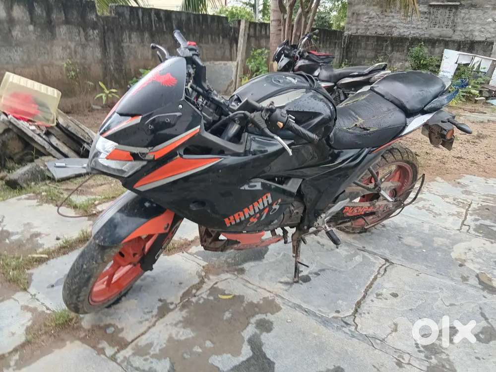 Suzuki gixser sf 150 in good condition all papers forced