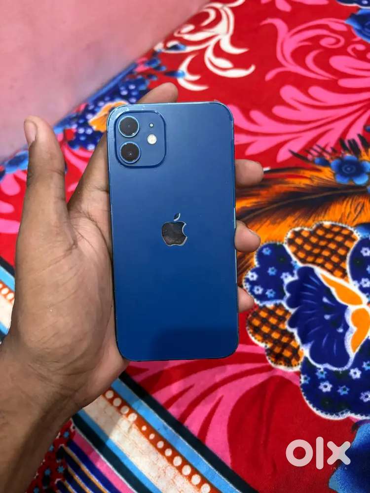 iPhone 12 (64)gb 80% battery health