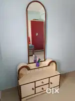 Dressing table
