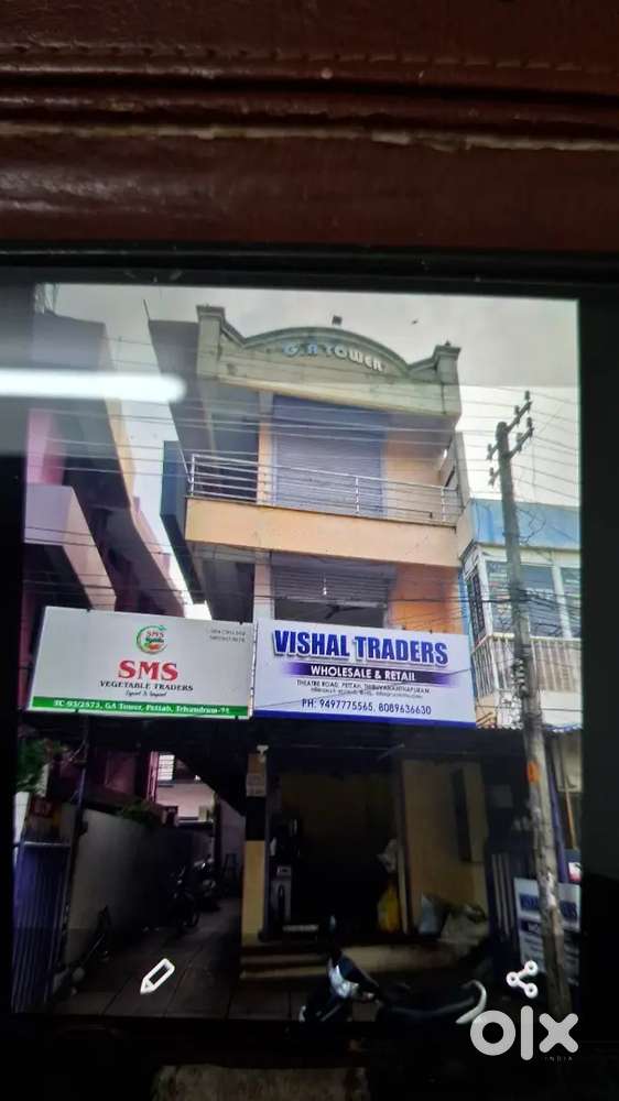 Office space/ Shop for rent