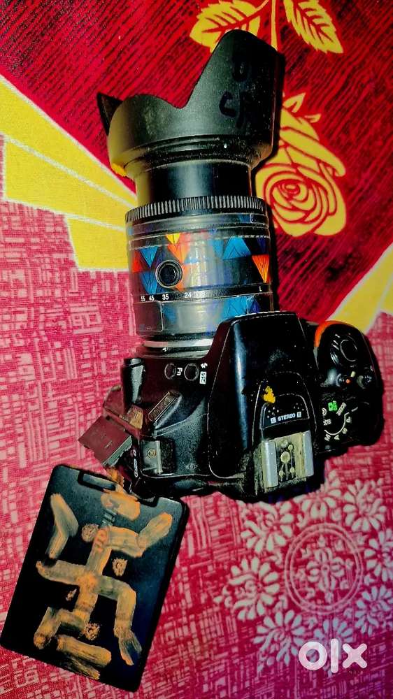 Nikon D5600 DSLR with 18-55mm + 70-300mm Lenses + Accessories