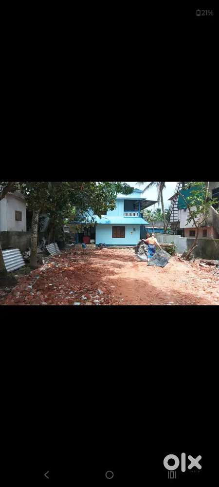 9.5 cent plot with 1300 sq feet house