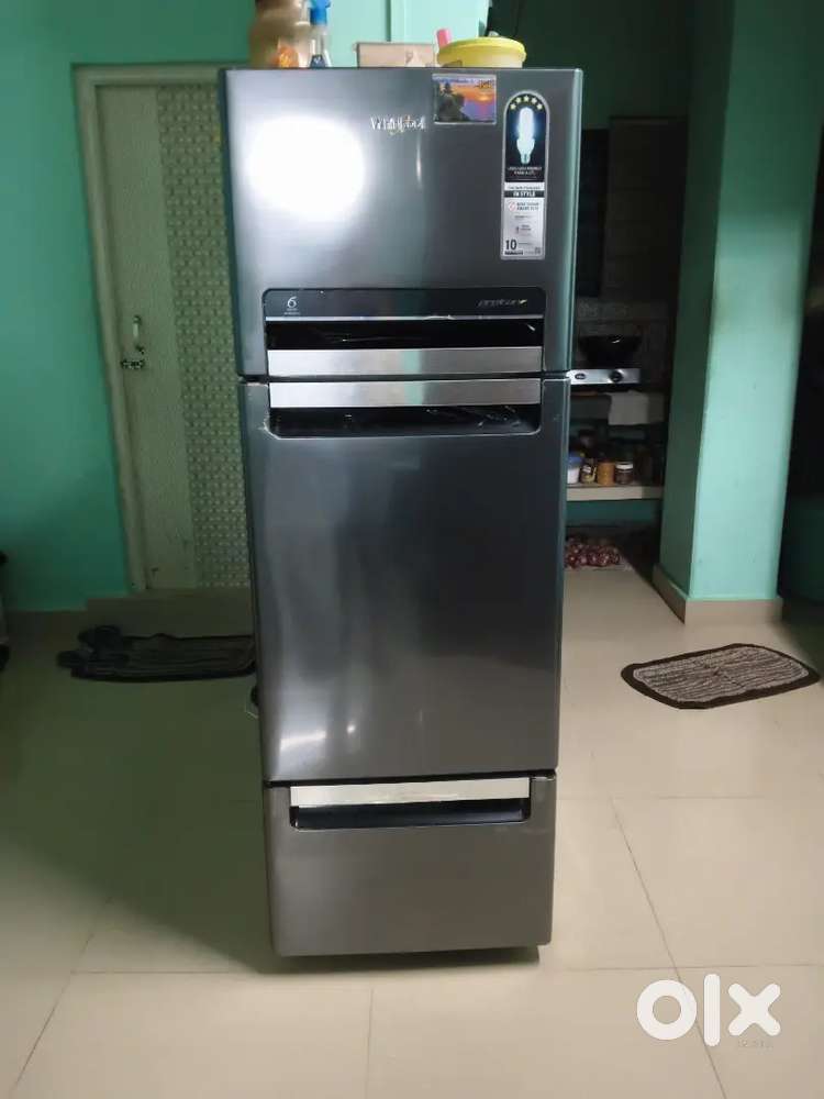 Whirlpool proton 240L triple door fidge