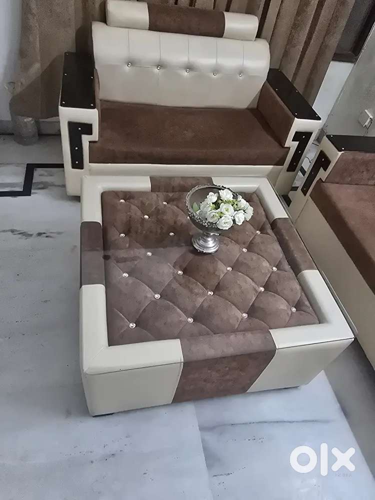 5 Seater sofa