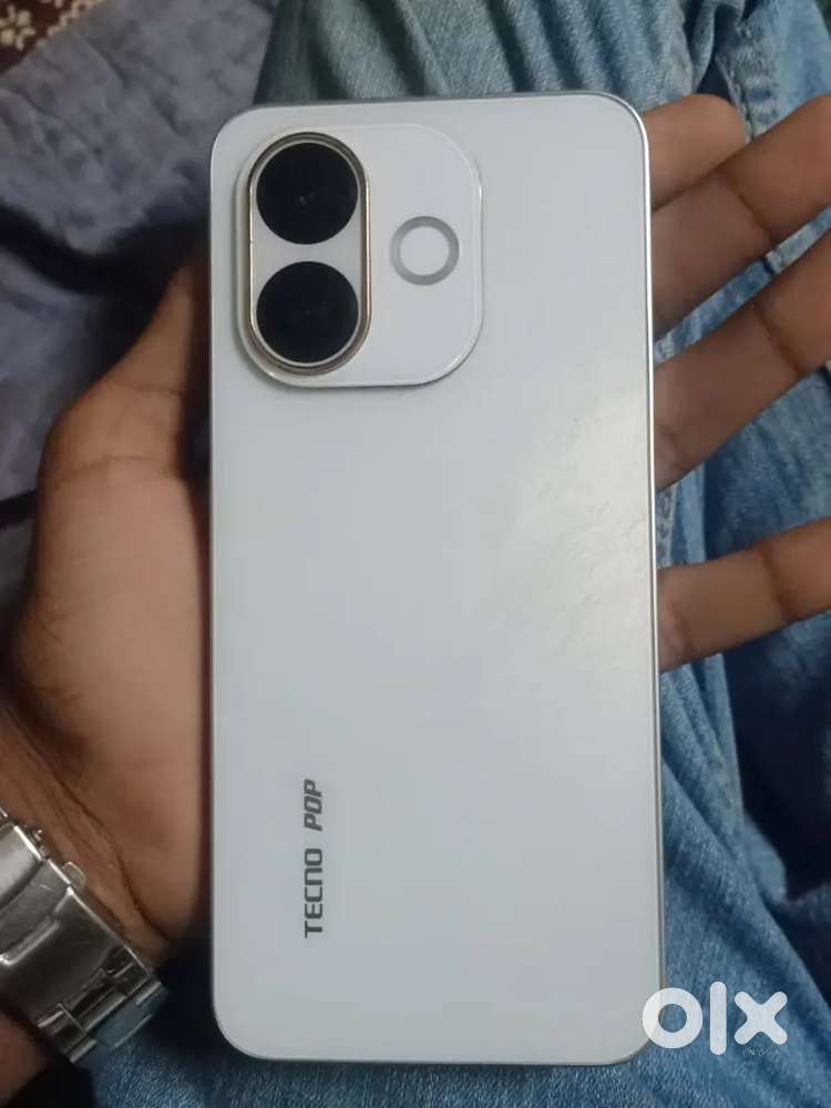 Tecno pop 9 5G 4+4/64 100% condition bill charger available