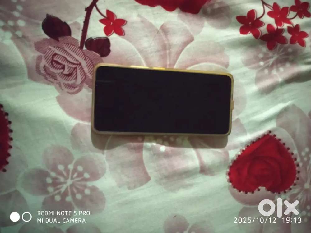 Realmi 14T 4month old