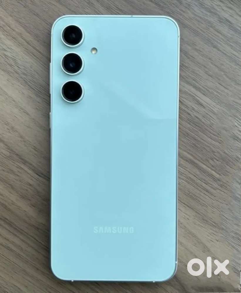 Samsung galaxy A54 with new condit