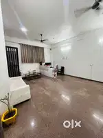 Hotel Giriraj residency lease per Dena chahti