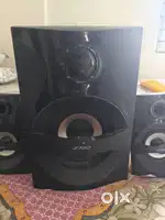 F and d speakers