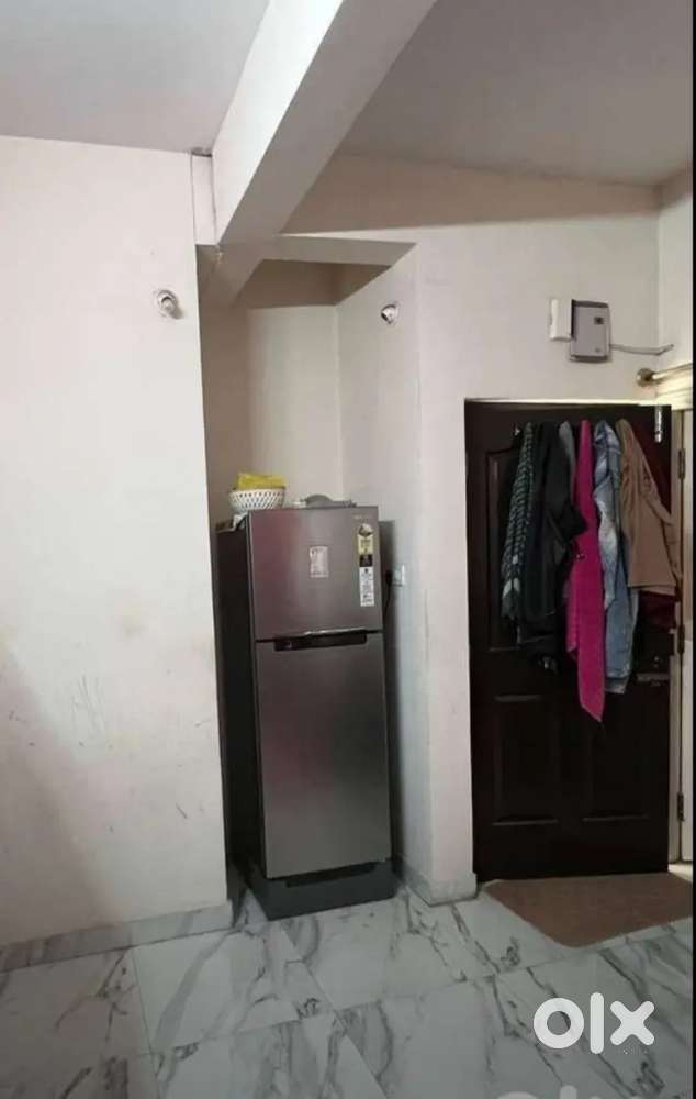 Looking for a Female Roommate Immediately feel free to Contact