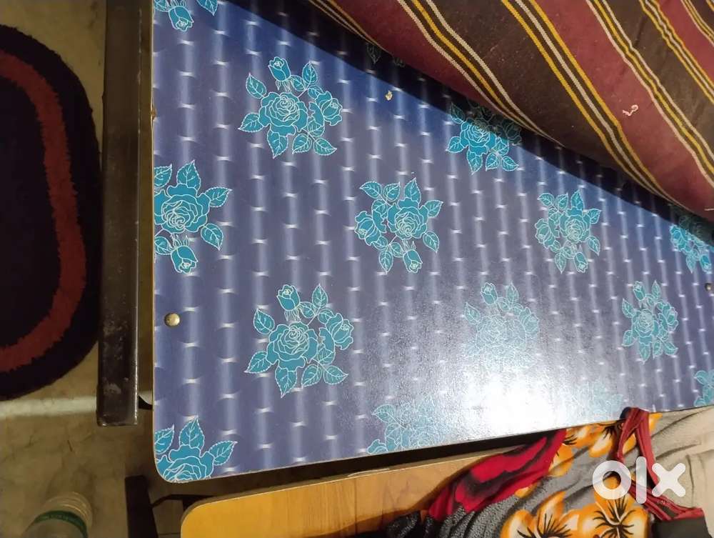 Folding bed