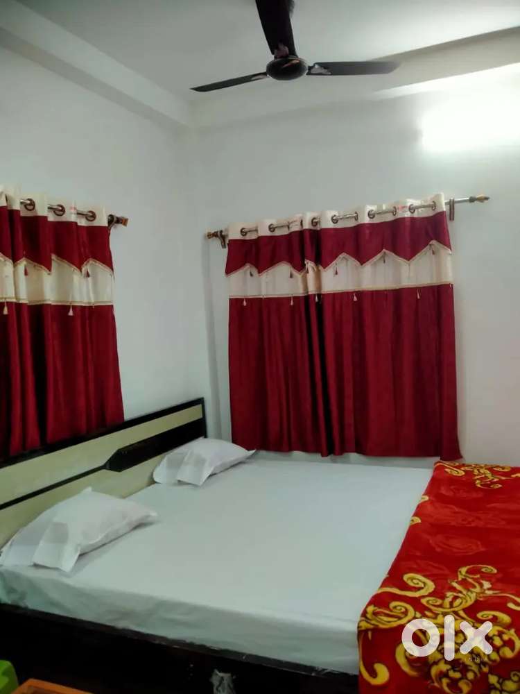 Mujhe ek ghar kharidna hai