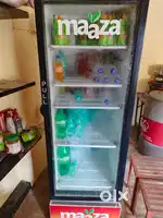 Commercial fridge bechna hai