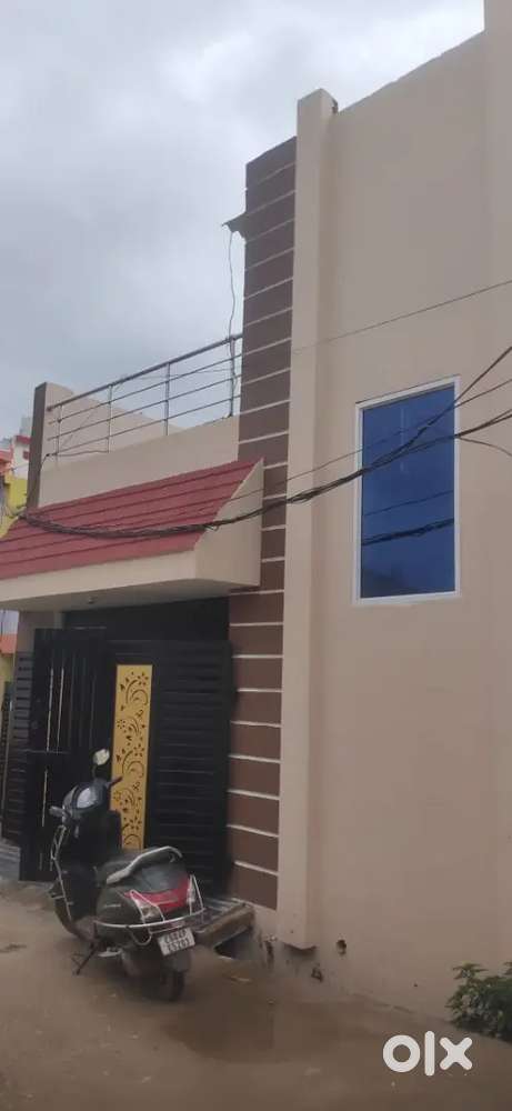 Ready to move 2bhk house