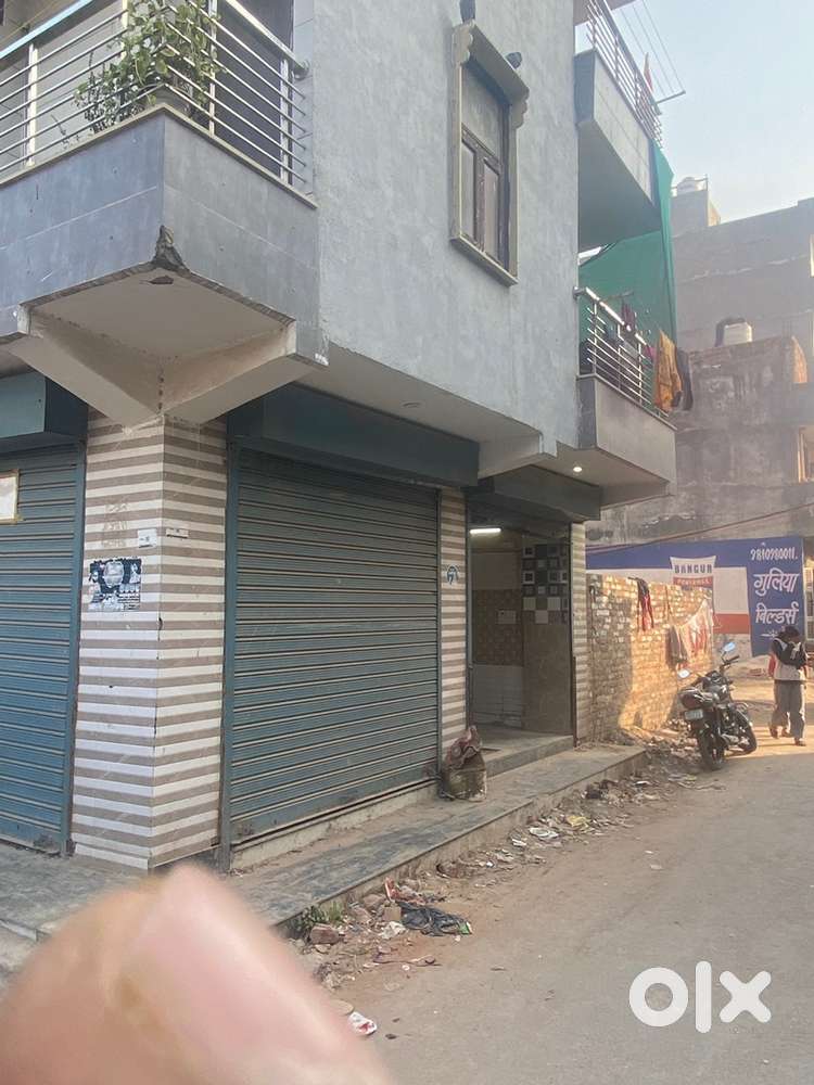 Low budget shop in Vikas vihar Nilothi