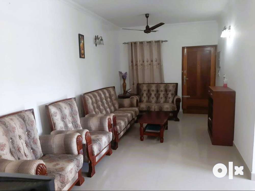2BHK well maintained fully furnished apartment for sale