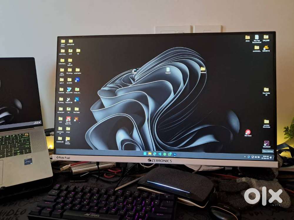 24-inch ZEBRONICS, 100Hz, FHD, 1920x1080 with speaker